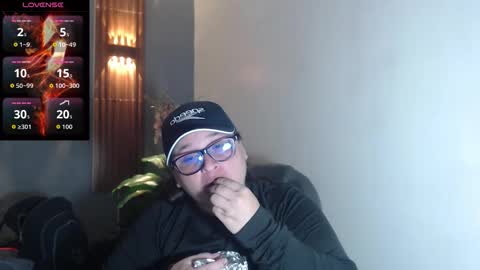 Snapshot of katty_findom_ chatting on 10-08-25, 12:25 katty online show from 10-08-25, 12:25