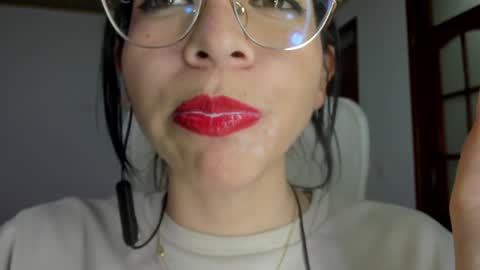 Snapshot of katty_mouth chatting on 12-03-24, 11:46 Katty online show from 12-03-24, 11:46
