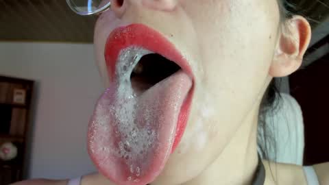 Snapshot of katty_mouth chatting on 01-21-25, 07:28 Katty online show from 01-21-25, 07:28
