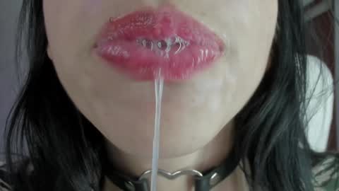 Snapshot of katty_mouth chatting on 02-03-25, 08:03 Katty online show from 02-03-25, 08:03