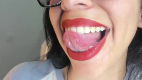 Snapshot of katty_mouth chatting on 01-05-26, 06:55 Katty online show from 01-05-26, 06:55