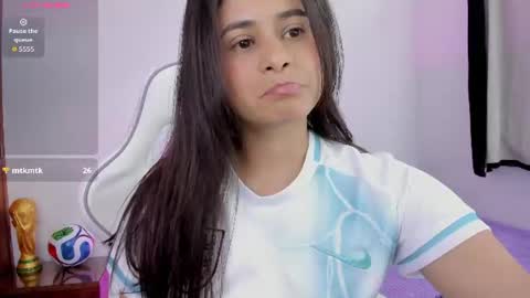 Snapshot of katty_rain1 chatting on 06-17-26, 10:21 katherin online show from 06-17-26, 10:21