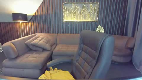 Katty online show from 04-29-26, 05:44