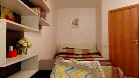 Snapshot of kattysapphire chatting on 01-25-25, 02:25 KattySapphire online show from 01-25-25, 02:25