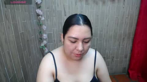 Snapshot of katy2425 chatting on 06-18-26, 11:36 Katy online show from 06-18-26, 11:36