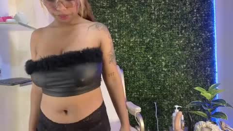 katy_love222 online show from 05-29-26, 08:07
