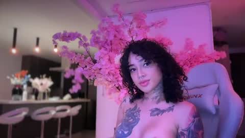 Emily online show from 06-10-26, 12:22