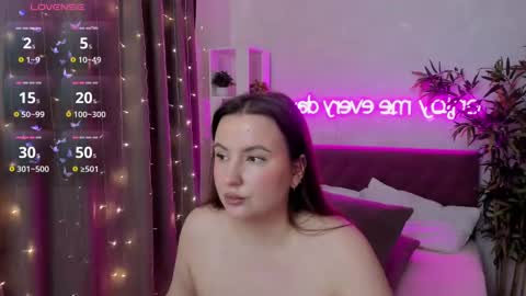 Snapshot of katyaneilson chatting on 02-23-25, 08:06 Kate online show from 02-23-25, 08:06