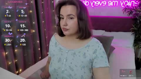 Snapshot of katyaneilson chatting on 09-10-25, 06:35 Kate online show from 09-10-25, 06:35