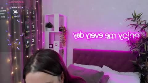 Snapshot of katyaneilson chatting on 01-14-26, 03:12 Kate online show from 01-14-26, 03:12