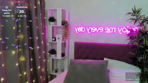 Snapshot of katyaneilson chatting on 02-01-26, 04:00 Kate online show from 02-01-26, 04:00