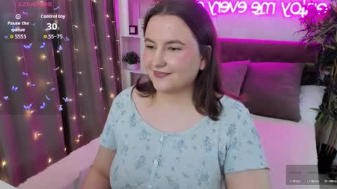 Snapshot of katyaneilson chatting on 02-20-26, 06:26 Kate online show from 02-20-26, 06:26