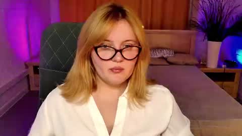 Snapshot of katybriggs chatting on 07-19-26, 05:22 Katy online show from 07-19-26, 05:22