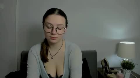 Snapshot of katygentle chatting on 02-12-26, 05:08 Katy online show from 02-12-26, 05:08