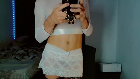 Snapshot of katykennex chatting on 09-24-25, 10:35 KATY online show from 09-24-25, 10:35