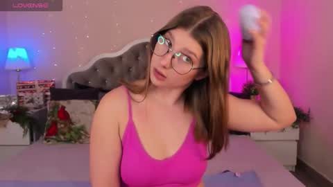 Snapshot of katymeaw chatting on 01-06-26, 08:18 katymeaw online show from 01-06-26, 08:18