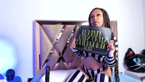 katyortiz online show from 10-31-25, 11:44