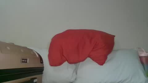 Snapshot of kawaiibabypie chatting on 01-09-25, 11:14 kawaiibabypie online show from 01-09-25, 11:14