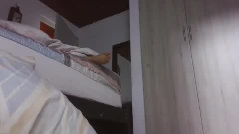 Snapshot of kawit1 chatting on 10-21-25, 07:20 Khawit online show from 10-21-25, 07:20