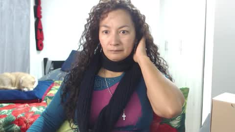 Snapshot of kawit1 chatting on 12-21-25, 11:06 Khawit online show from 12-21-25, 11:06