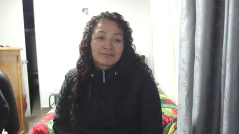 Snapshot of kawit1 chatting on 01-17-26, 12:15 Khawit online show from 01-17-26, 12:15