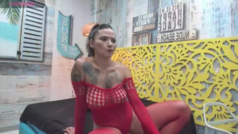 Kaya online show from 10-20-25, 08:42