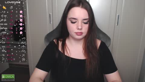 Snapshot of kayacherry chatting on 12-19-24, 12:13 Alice online show from 12-19-24, 12:13