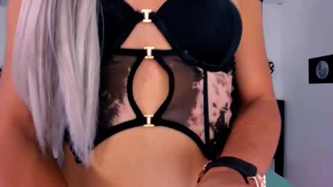 Cattleya stone online show from 01-08-25, 03:51