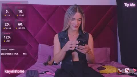 Cattleya stone online show from 02-14-26, 05:26