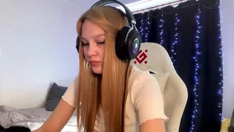 Amia online show from 02-25-26, 05:39