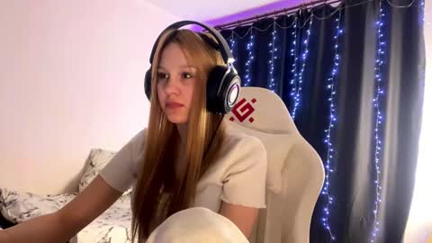 Amia online show from 03-10-26, 05:29