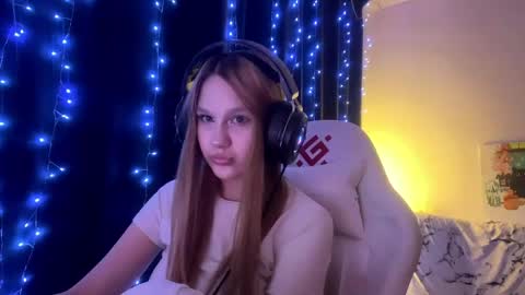 Amia online show from 05-09-26, 03:39