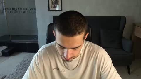 Snapshot of kaydendrew chatting on 06-15-26, 04:47 KaydenDrew online show from 06-15-26, 04:47