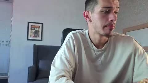 Snapshot of kaydendrew chatting on 07-28-26, 11:17 KaydenDrew online show from 07-28-26, 11:17