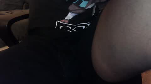 Snapshot of kayishard chatting on 12-17-25, 06:41 KayisHard online show from 12-17-25, 06:41