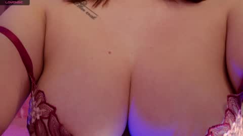 Snapshot of kaylacollins1 chatting on 02-10-25, 04:19 Kayla online show from 02-10-25, 04:19