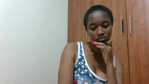 Snapshot of kaylar005 chatting on 07-01-26, 05:23 kaylar online show from 07-01-26, 05:23
