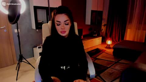 kaylee online show from 12-11-24, 07:03