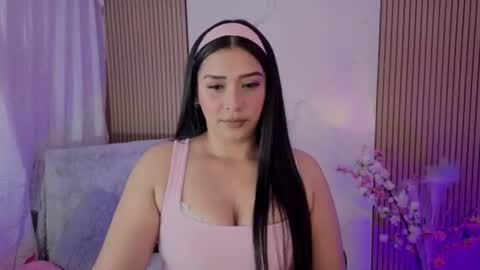 Snapshot of kayleemorales chatting on 06-11-26, 05:33 Kaylee online show from 06-11-26, 05:33