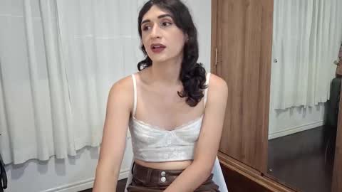 Snapshot of kayleesims_ chatting on 01-08-26, 12:57 Kaylee Sims online show from 01-08-26, 12:57