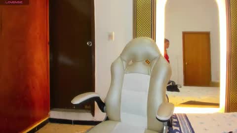 Snapshot of kaylemorris chatting on 02-28-26, 03:07 Kayle online show from 02-28-26, 03:07