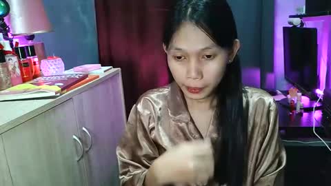 Its me Cora online show from 11-04-25, 04:44