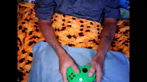 Snapshot of kcbro24 chatting on 10-21-25, 04:13 kcbro24 online show from 10-21-25, 04:13