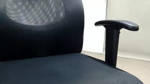 kcufehtohw online show from 02-21-26, 08:15