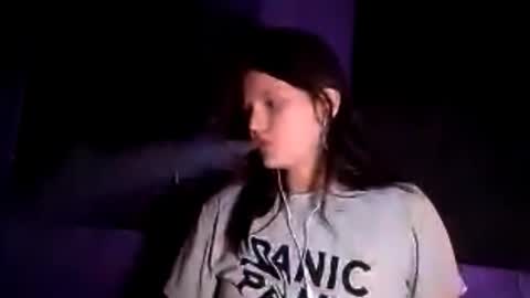 Lora online show from 11-11-25, 02:06