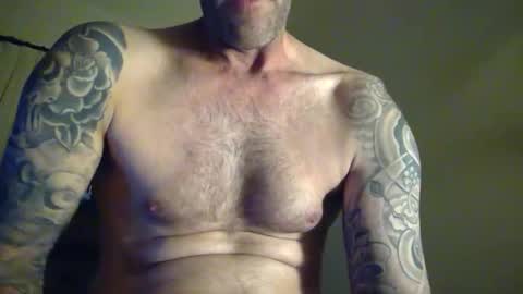 Snapshot of keensas chatting on 10-11-25, 04:27 keensas online show from 10-11-25, 04:27