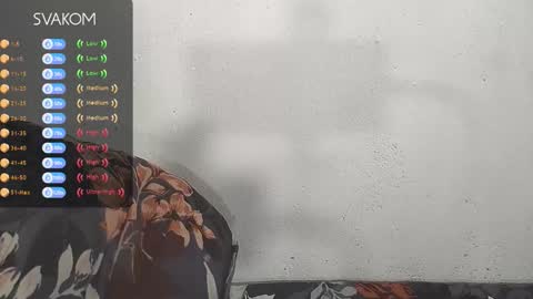 Winterbunny95 online show from 11-23-25, 12:27