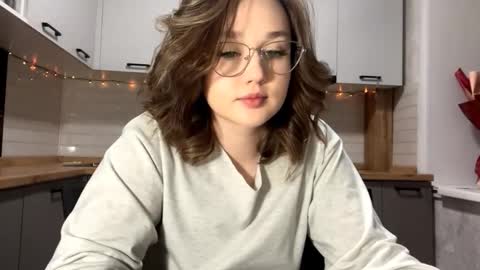 Snapshot of keeshatenn chatting on 02-21-26, 11:11 Velma online show from 02-21-26, 11:11