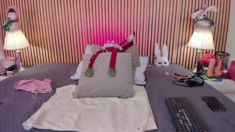 Snapshot of keeyla_stone chatting on 12-22-25, 09:12 keeyla stone online show from 12-22-25, 09:12