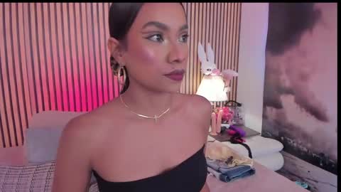 Snapshot of keeyla_stone chatting on 01-18-26, 09:40 keeyla stone online show from 01-18-26, 09:40